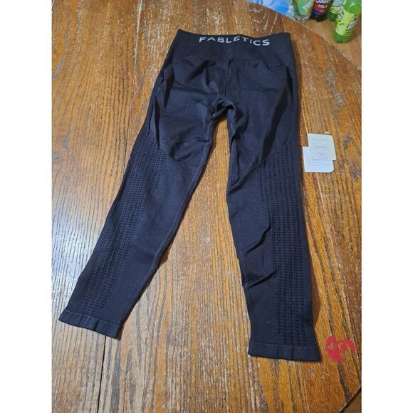 New Medium Fabletics Black Sync High Waist Seamless 7/8 Leggings Stretch Pants - Picture 8 of 10